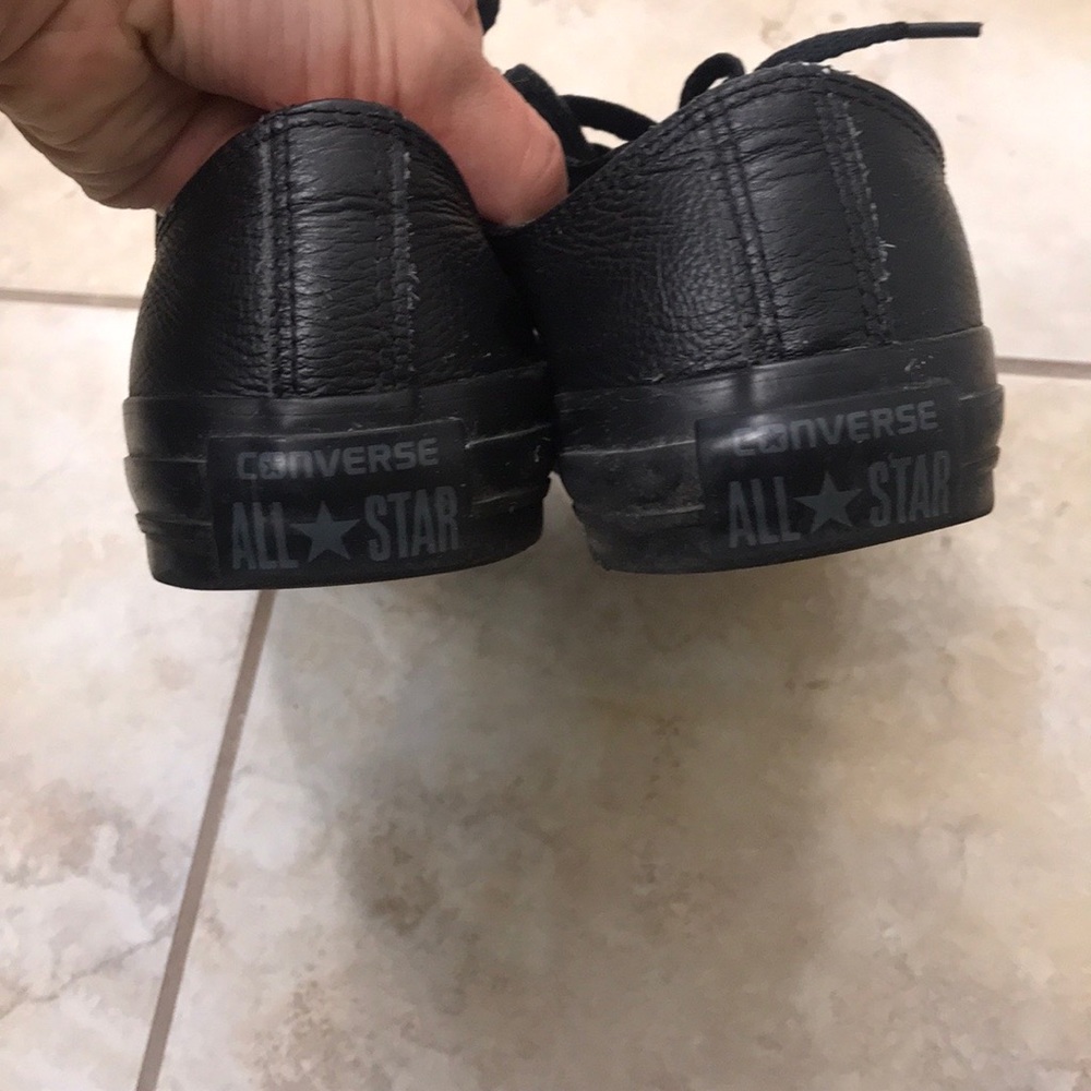 Black leather unisex Low-top converse - Picture 4 of 8